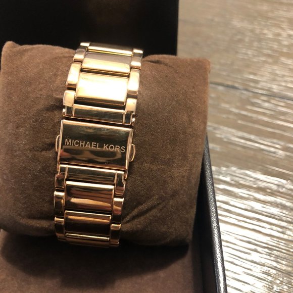 Michael Kors Rose Gold Watch main image 6